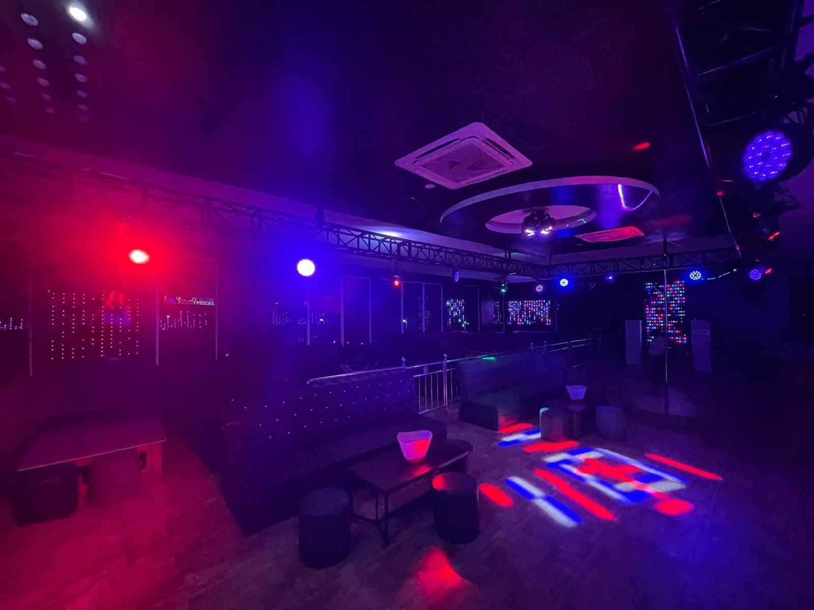 Ijebu NightLife: TOP 5 CLUBS YOU MUST VISIT IN IJEBU ODE